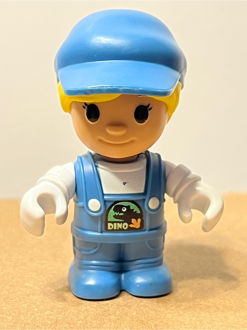 Safari Zoo Keeper Girl Figure